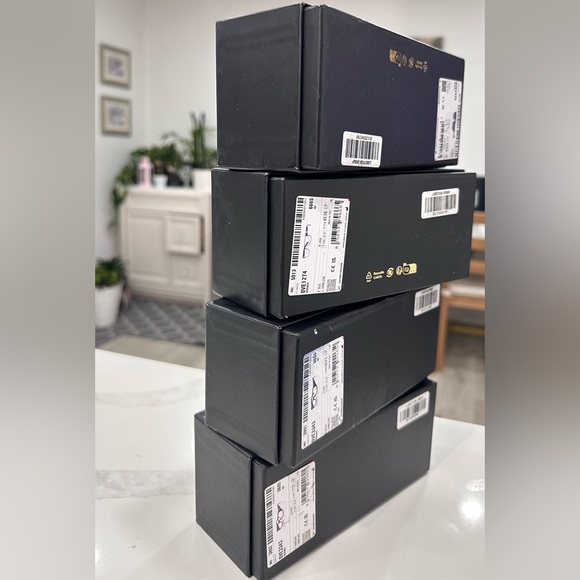 Versace Sunglasses Box Set - Picture 4 of 5